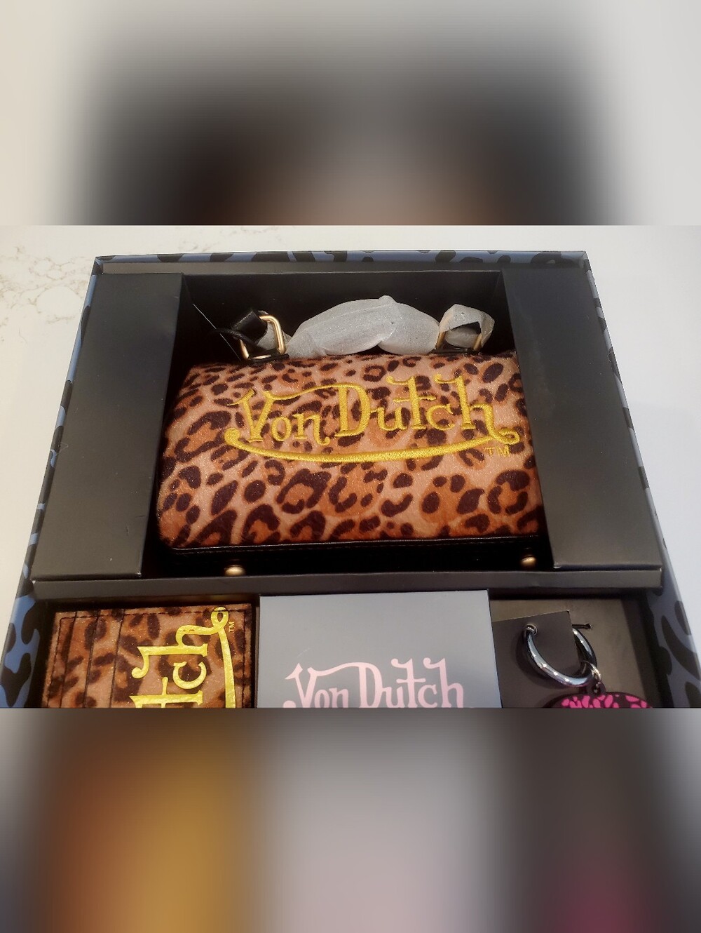 3-Piece Von Dutch Mini Bowling Purse Set - Includes Matching Waller & Keychain - Picture 8 of 15